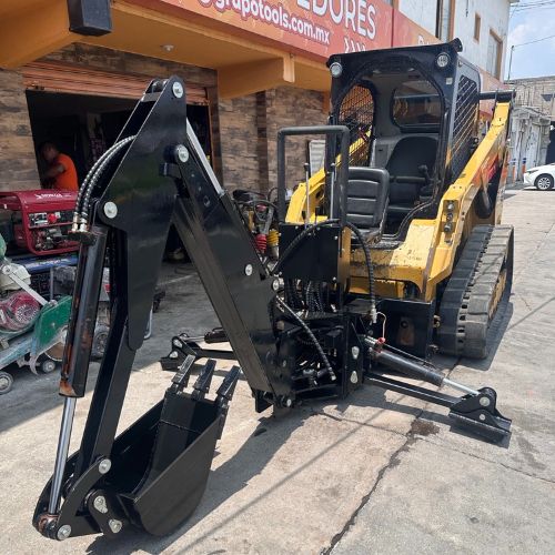 Accesorios para minicargador: mejora el rendimiento en tus proyectos de construcción
